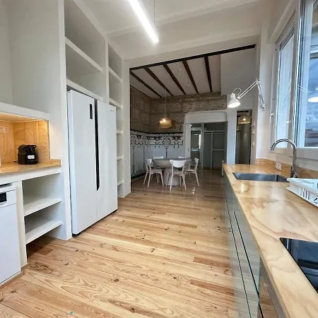 Great In The Center شقة